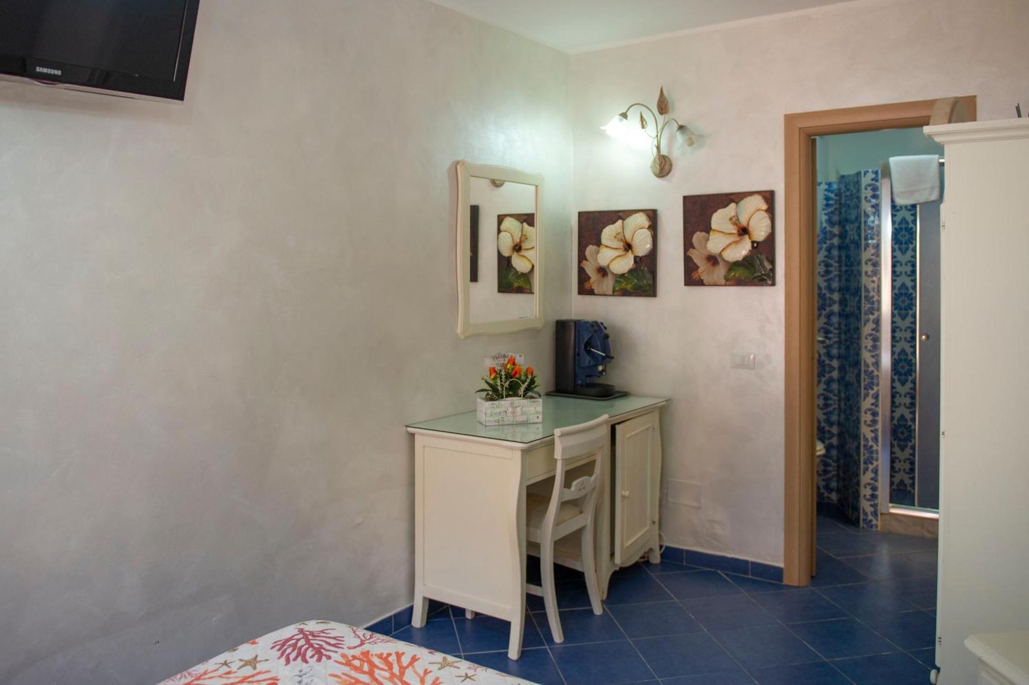 Queen Room,1658783477:JPEG